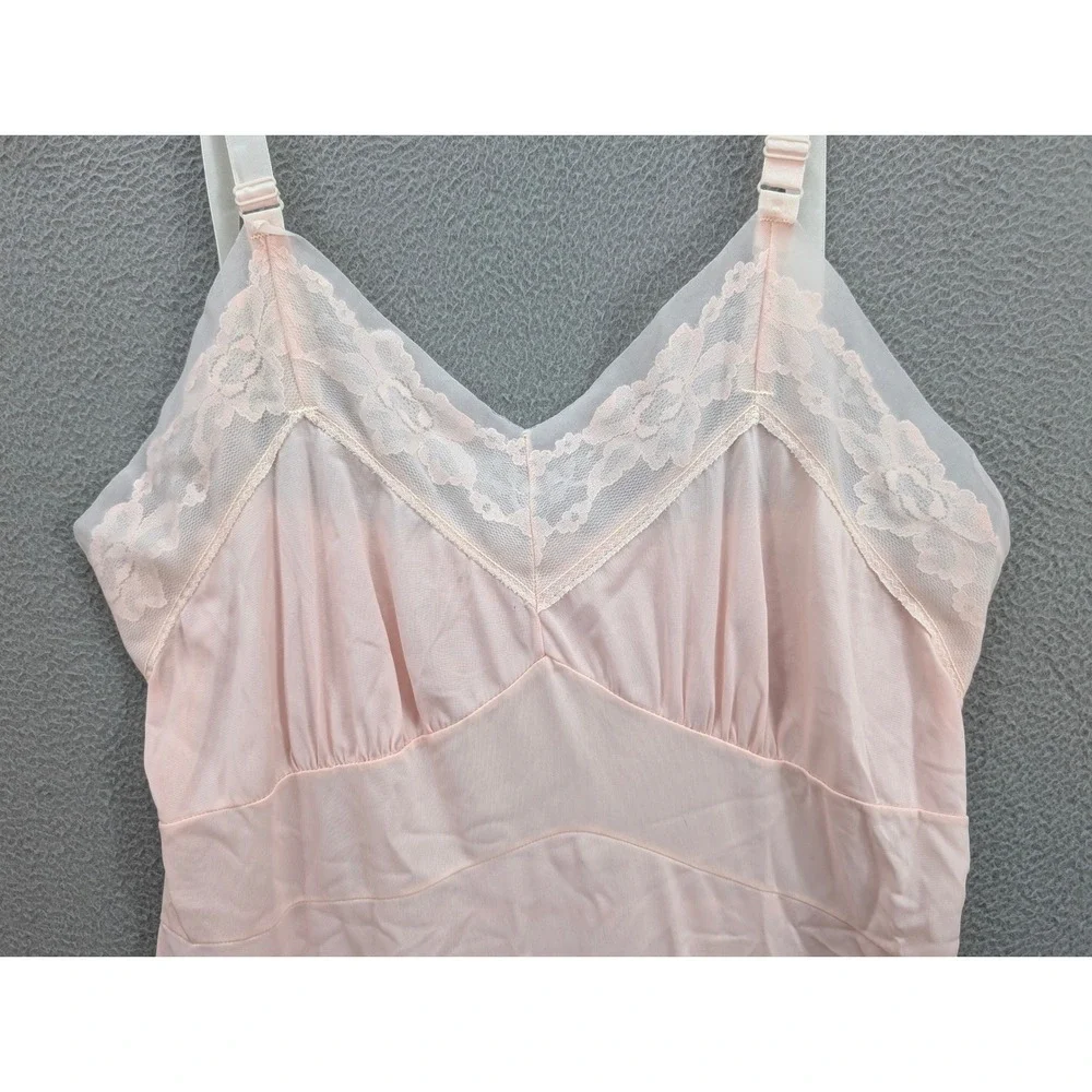 Vintage Lace Trim Full Slip Adjustable Strap Lingerie Slip Dress Pink‎ Size XS?